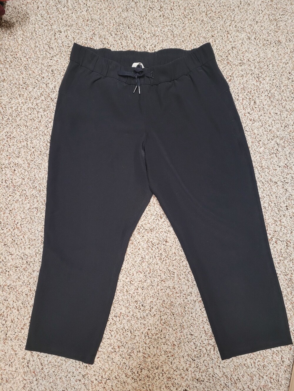 Lululemon Cropped Black Drawstring Joggers